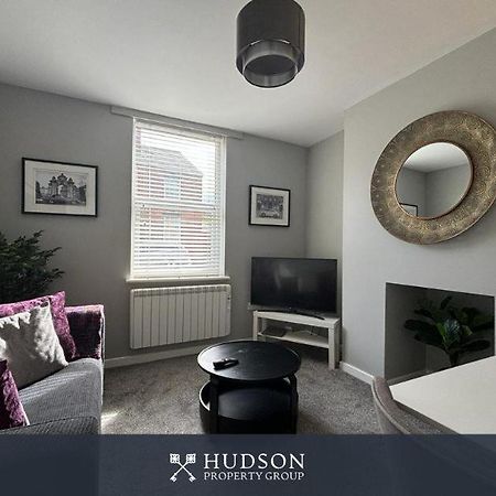Castle Street Serviced Apartment 텔퍼드 외부 사진